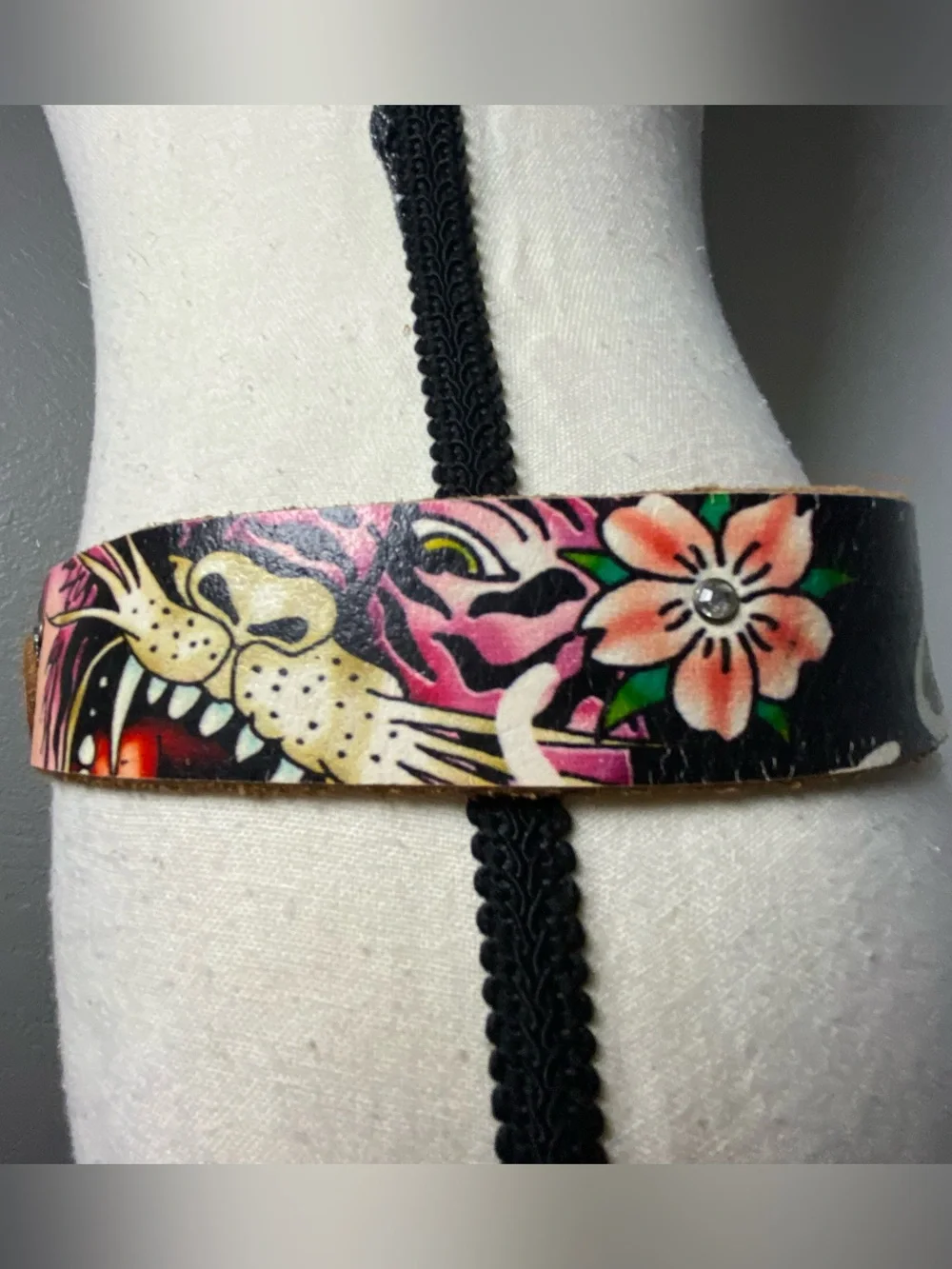 Y2K Ed Hardy Black Pink Yellow Tiger Branded Rhinestone Belt Size Small